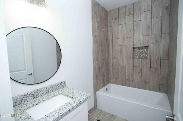 106 Headge Court, Rio Rico, AZ 85648