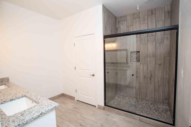 106 Headge Court, Rio Rico, AZ 85648