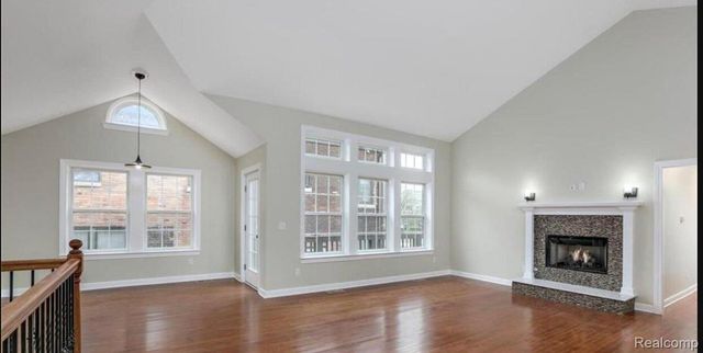 411 E Ferry Street, Detroit, MI 48202