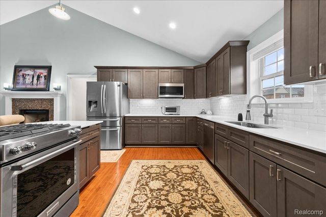 411 E Ferry Street, Detroit, MI 48202