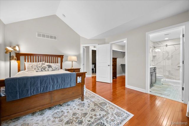 411 E Ferry Street, Detroit, MI 48202