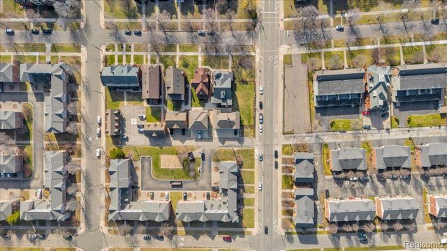 411 E Ferry Street, Detroit, MI 48202