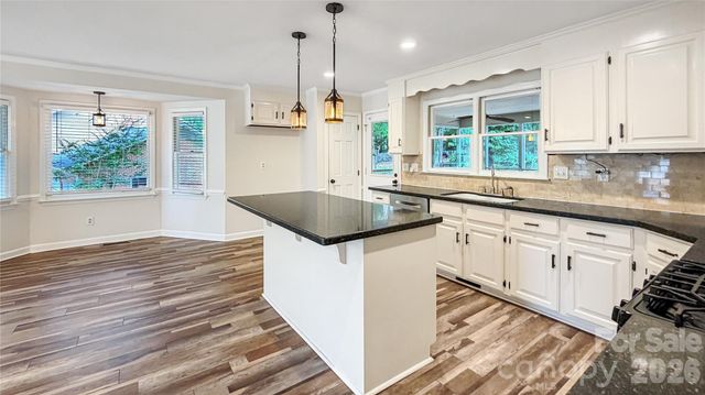 16539 Grapperhall Drive, Huntersville, NC 28078