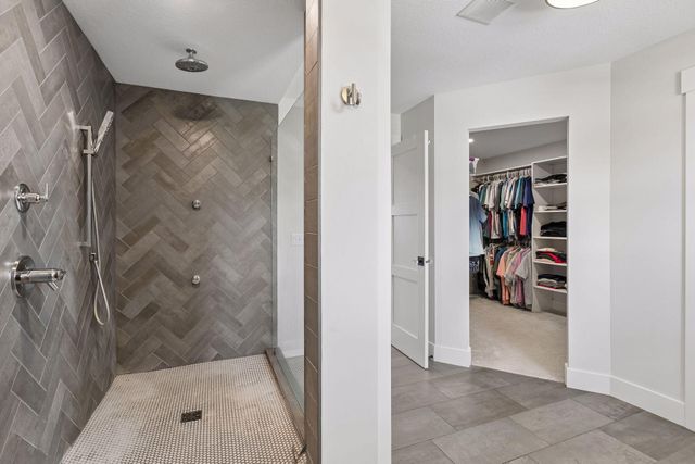 6288 Weston Lane N, Maple Grove, MN 55311