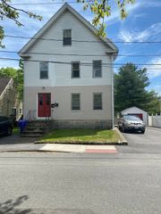 19 Stanley Ave, Taunton, MA 02780