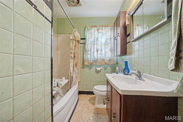 11358 Dorsett Road, Maryland Heights, MO 63043