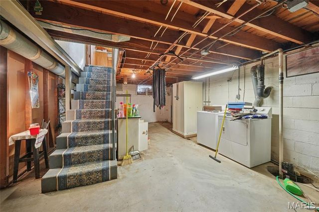 11358 Dorsett Road, Maryland Heights, MO 63043