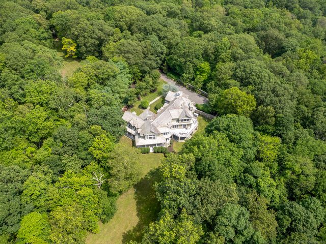 55 Tanners Drive, Wilton, CT 06897
