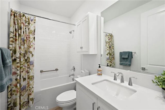 700 Sunrise Rd, Rancho Mission Viejo, CA 92694