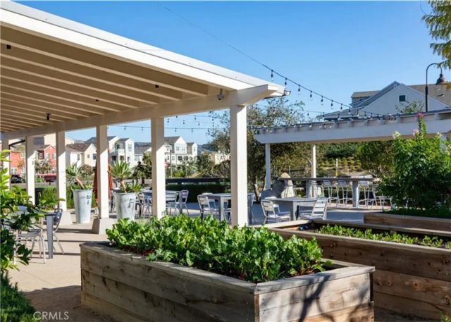 700 Sunrise Rd, Rancho Mission Viejo, CA 92694