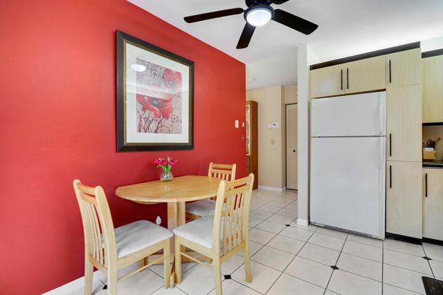 5481 Mirror Lakes Boulevard, Boynton Beach, FL 33472