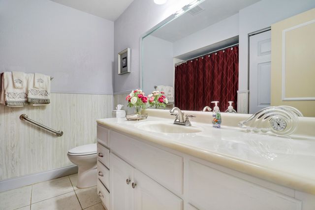 5481 Mirror Lakes Boulevard, Boynton Beach, FL 33472