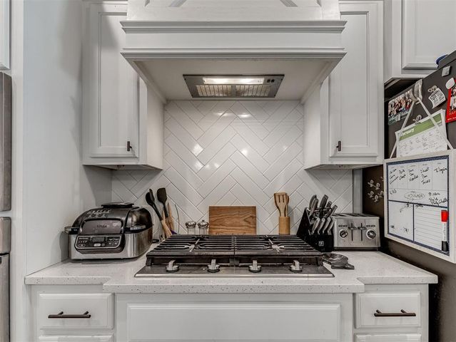 19717 Bolton Road, Edmond, OK 73012