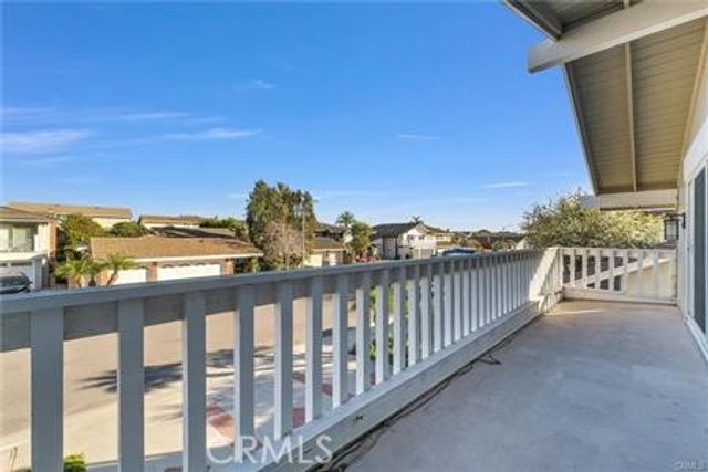 19341 Shady Harbor, Huntington Beach, CA 92648