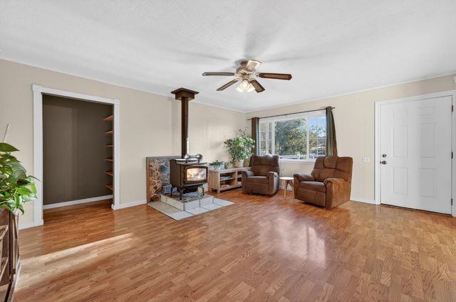 12144 North Ave, Loma Rica, CA 95901