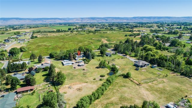 2208 Judge Ronald Road, Ellensburg, WA 98290