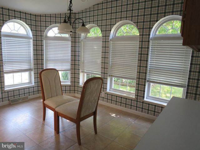 638 SPICEBUSH CT, New Hope, PA 18938