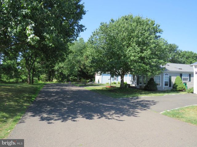 638 SPICEBUSH CT, New Hope, PA 18938