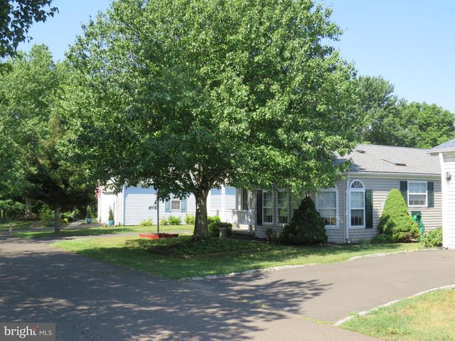 638 SPICEBUSH CT, New Hope, PA 18938