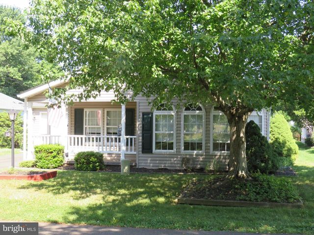 638 SPICEBUSH CT, New Hope, PA 18938
