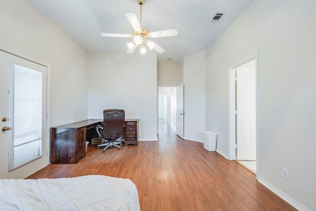 5216 Tartan Circle, Denton, TX 76208