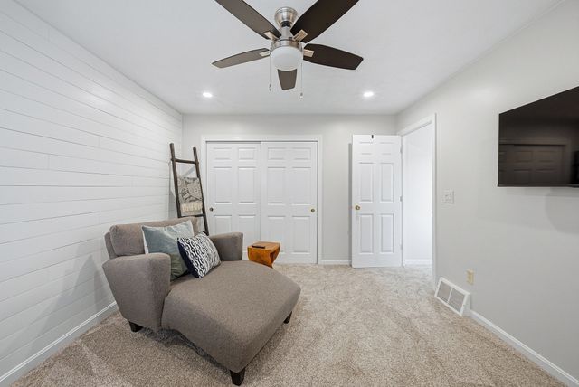 16 Country Club Rd 16, Peabody, MA 01960