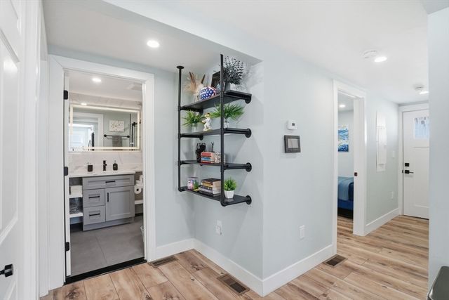 498 Beech St, Boston, MA 02131