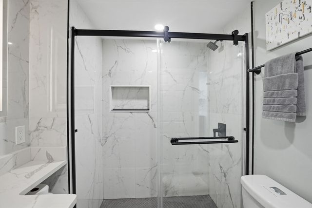 498 Beech St, Boston, MA 02131