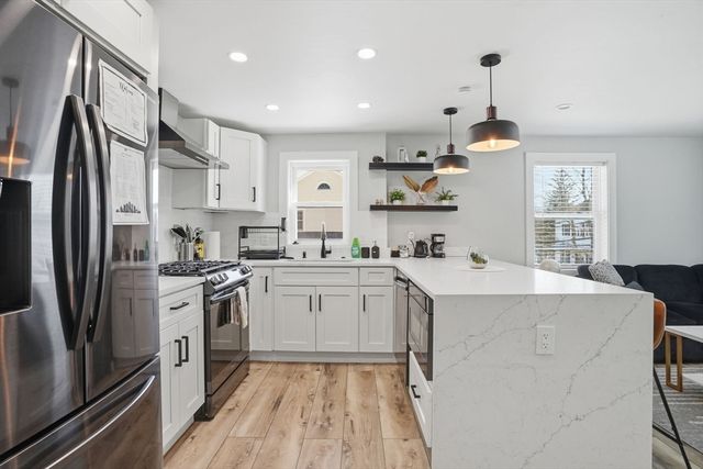 498 Beech St, Boston, MA 02131