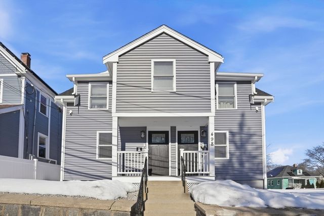 498 Beech St, Boston, MA 02131
