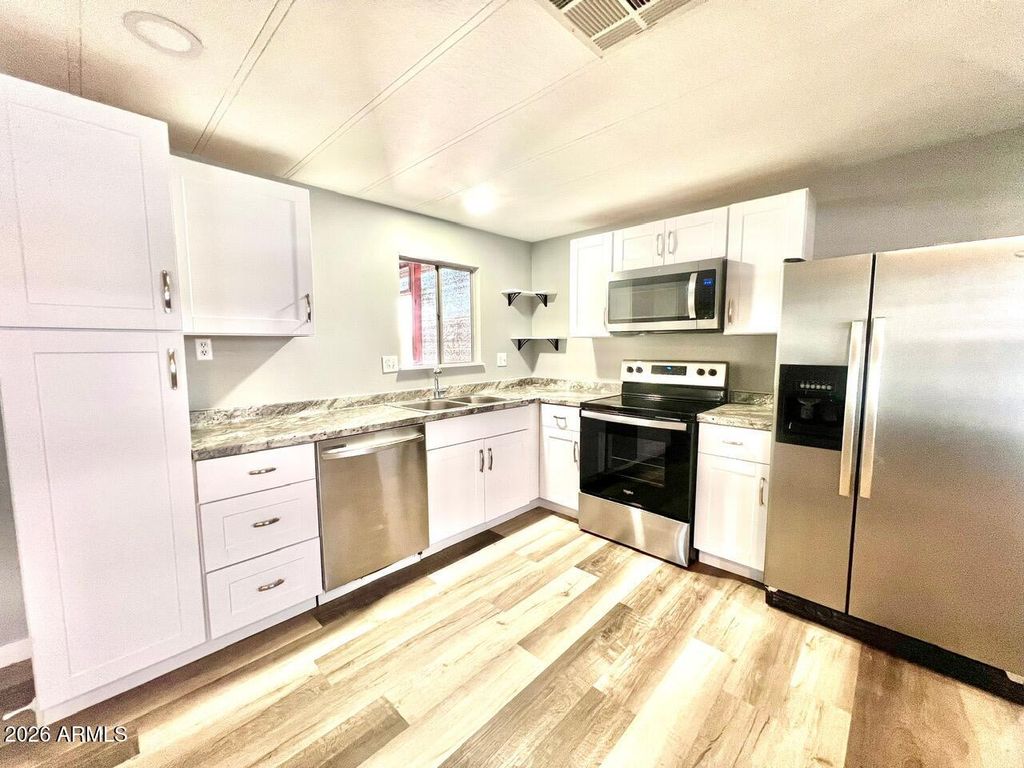 10201 N 99TH Avenue 38A, Peoria, AZ 85345 — photo 4
