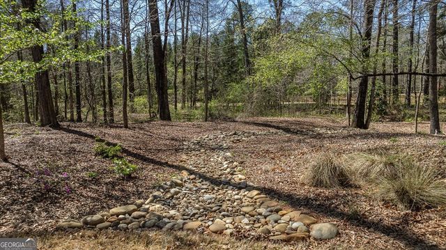 1364 Gentry Lane, Statham, GA 30666