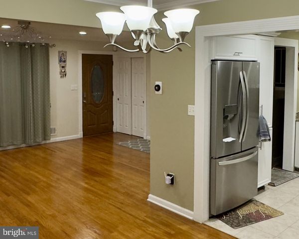 858 ESTATES BLVD, Hamilton, NJ 08690