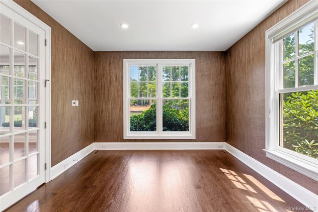 1 Bromley Court, Muttontown, NY 11791