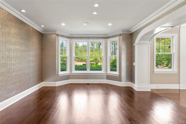 1 Bromley Court, Muttontown, NY 11791