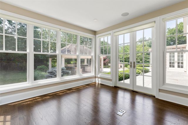 1 Bromley Court, Muttontown, NY 11791
