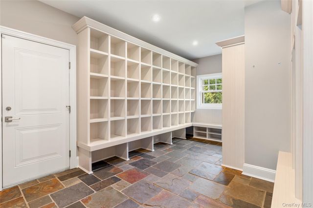 1 Bromley Court, Muttontown, NY 11791