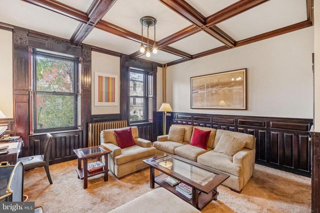 2012 R ST NW, Washington, DC 20009