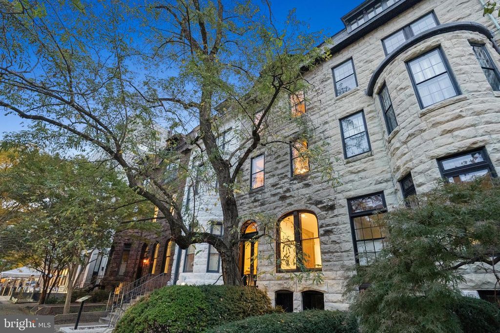 2012 R ST NW, Washington, DC 20009