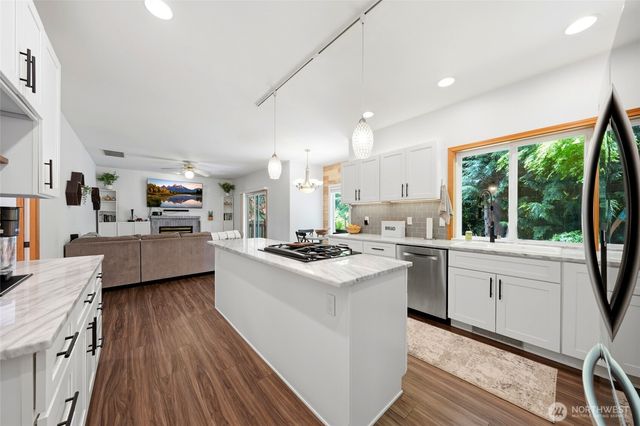 609 108th Place SE, Everett, WA 98208