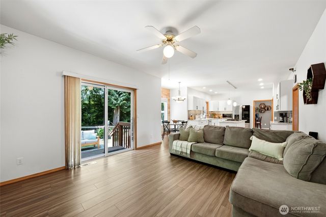609 108th Place SE, Everett, WA 98208