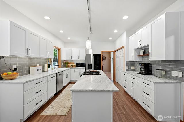 609 108th Place SE, Everett, WA 98208