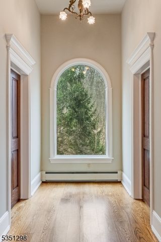 14 Bliss Rd, Mendham Boro, NJ 07945