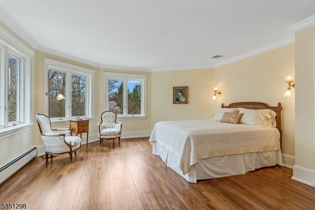 14 Bliss Rd, Mendham Boro, NJ 07945