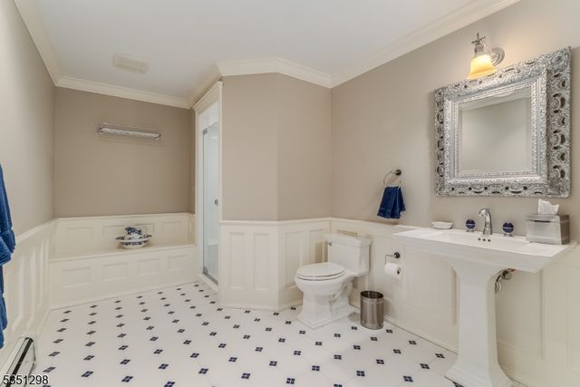 14 Bliss Rd, Mendham Boro, NJ 07945