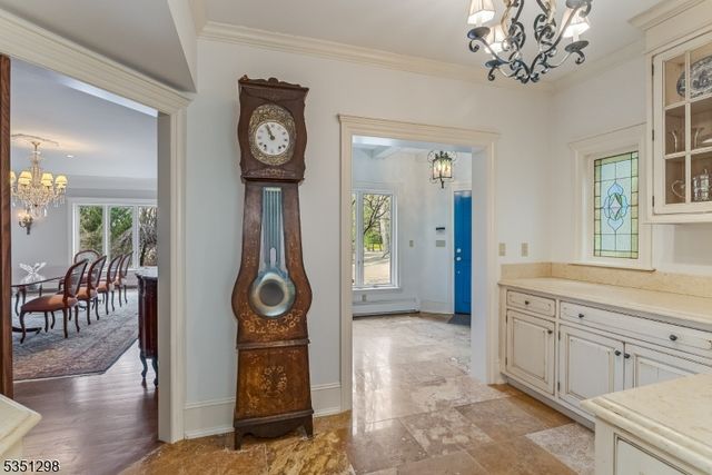 14 Bliss Rd, Mendham Boro, NJ 07945