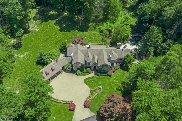 14 Bliss Rd, Mendham Boro, NJ 07945