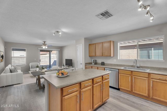 2810 W SAN CARLOS Lane, San Tan Valley, AZ 85144