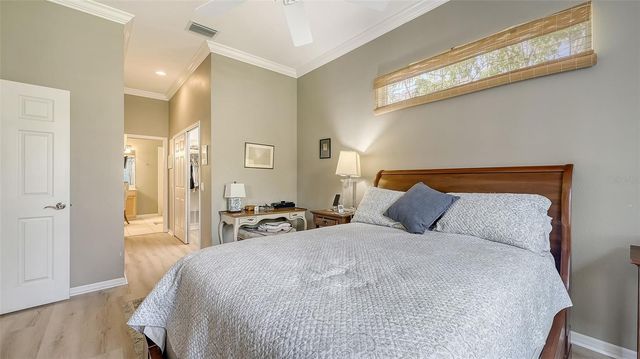 315 LONDONDERRY DRIVE, Sarasota, FL 34240
