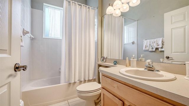 315 LONDONDERRY DRIVE, Sarasota, FL 34240
